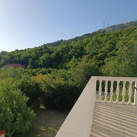 Valentino Appartement Senj  Buitenkant foto