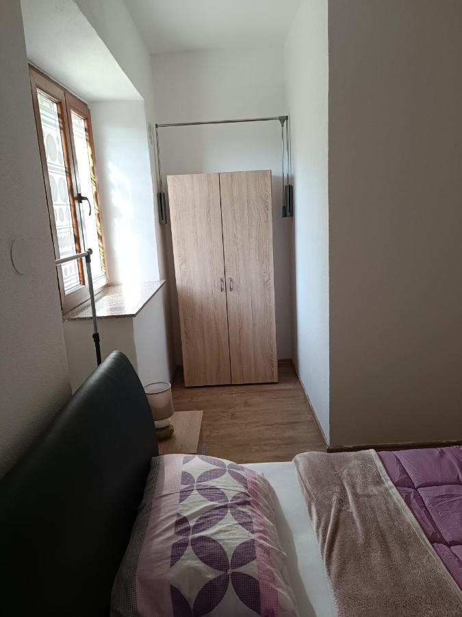 Valentino Appartement Senj  Buitenkant foto