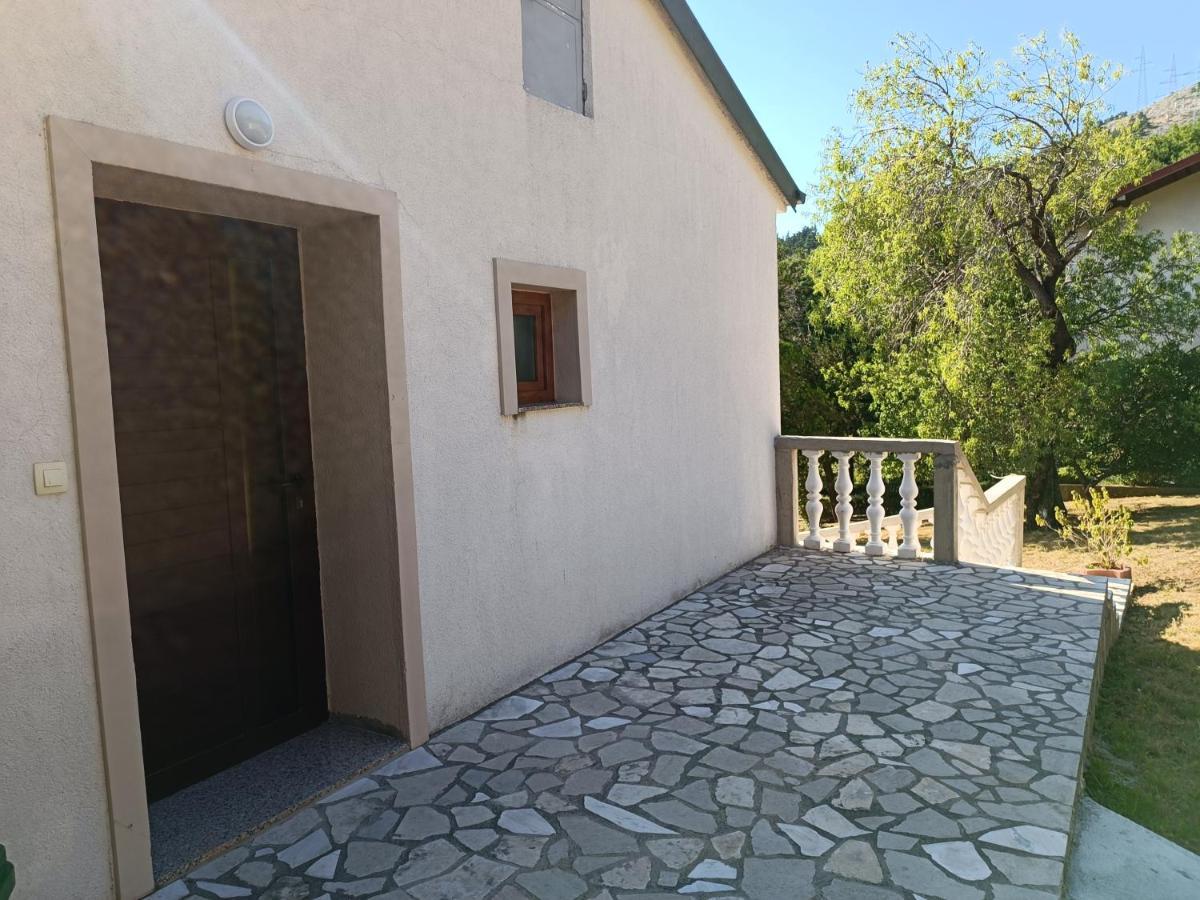 Valentino Appartement Senj  Buitenkant foto