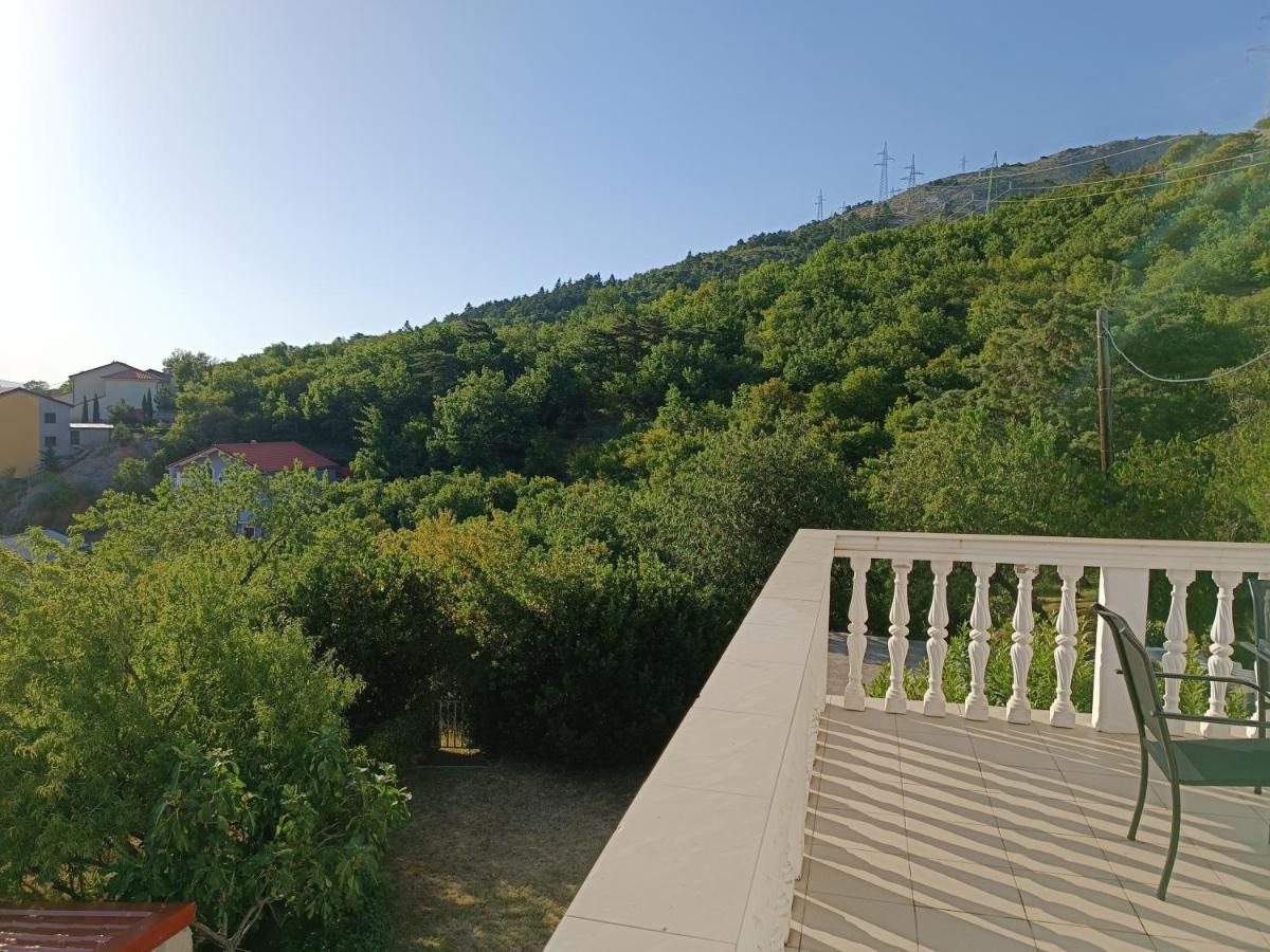 Valentino Appartement Senj  Buitenkant foto
