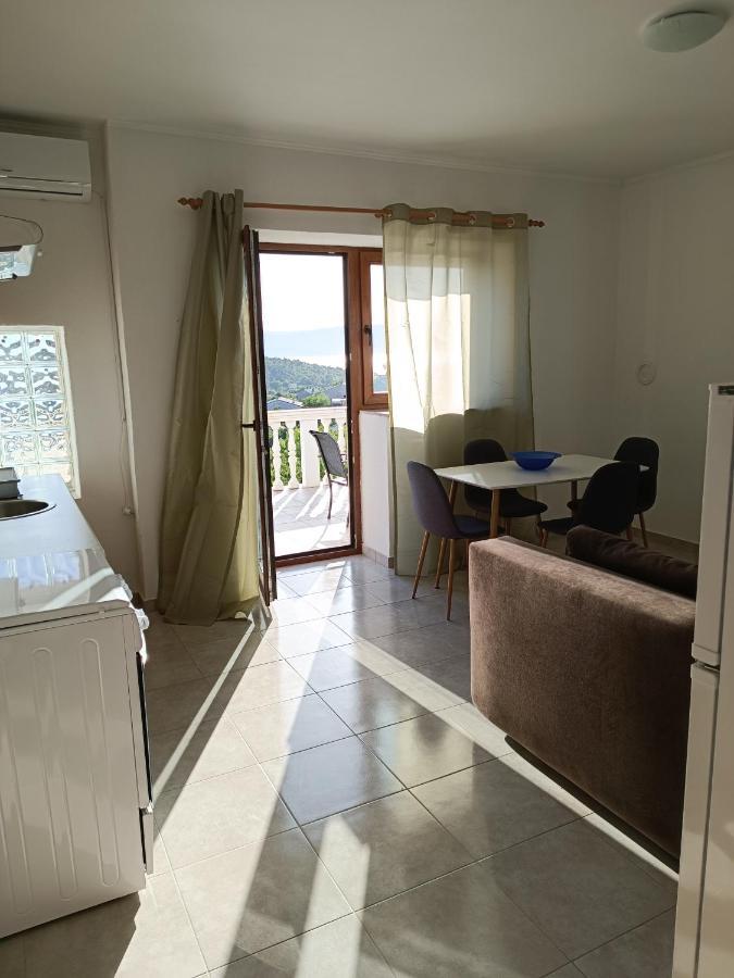 Valentino Appartement Senj  Buitenkant foto